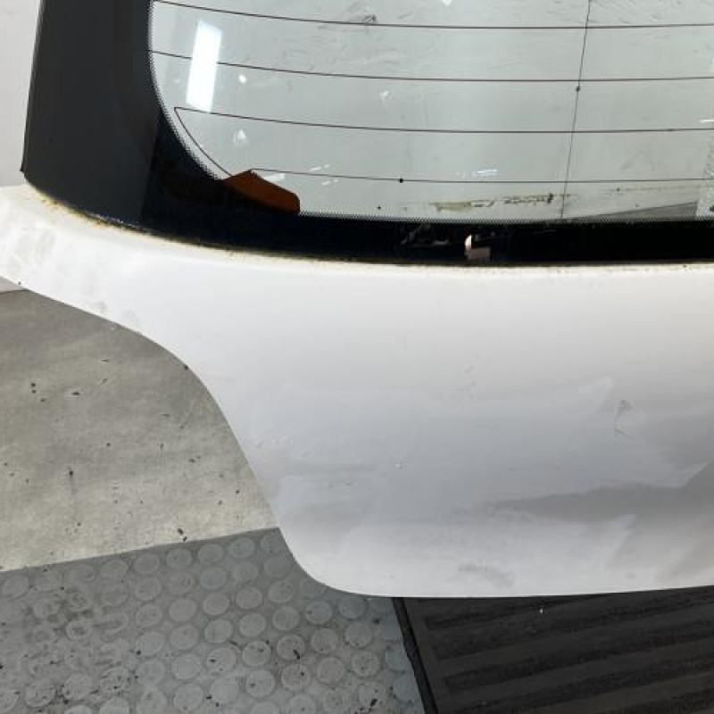 Malle/Hayon arriere TOYOTA YARIS 1 Photo n°5