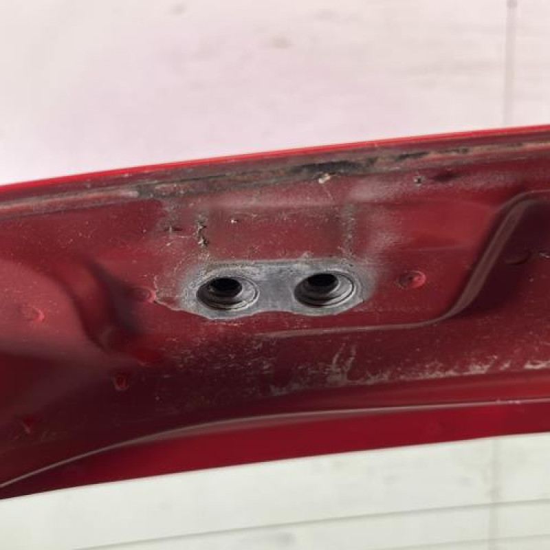 Malle/Hayon arriere TOYOTA YARIS 2 Photo n°6