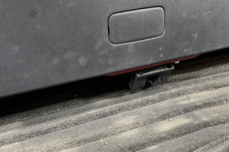 Malle/Hayon arriere TOYOTA YARIS 2