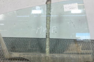 Vitre arriere droit TOYOTA YARIS 3 Photo n°1