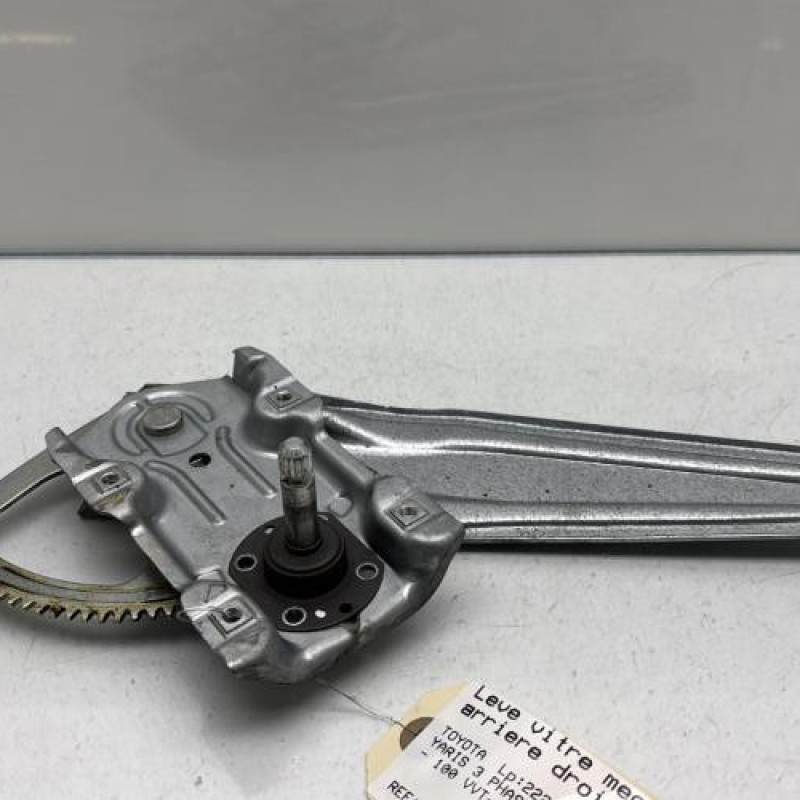 Leve vitre mecanique arriere droit TOYOTA YARIS 3 Photo n°1