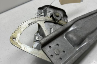 Leve vitre mecanique arriere droit TOYOTA YARIS 3