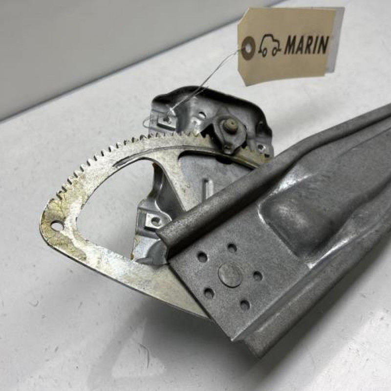 Leve vitre mecanique arriere droit TOYOTA YARIS 3 Photo n°4