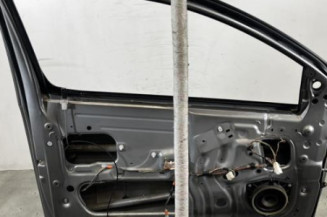 Porte avant gauche TOYOTA YARIS 1