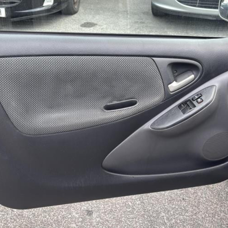Porte avant gauche TOYOTA YARIS 1 Photo n°15