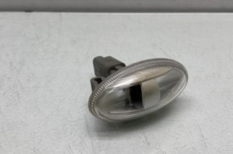 Repetiteur clignotant avant gauche (Feux) PEUGEOT 206+ Photo n°1