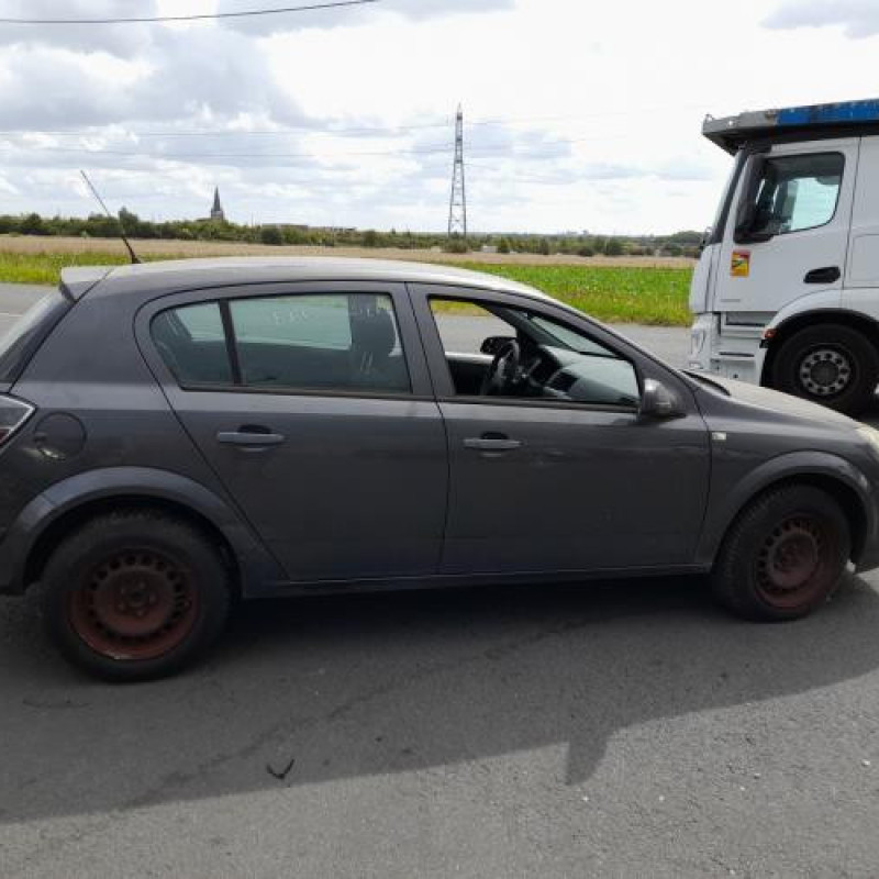 Renfort pare choc avant (traverse) OPEL ASTRA H Photo n°13