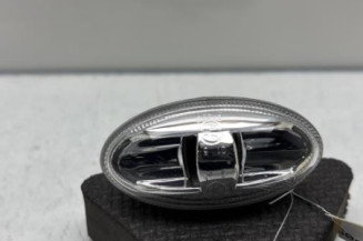 Repetiteur clignotant avant gauche (Feux) PEUGEOT 107 Photo n°1