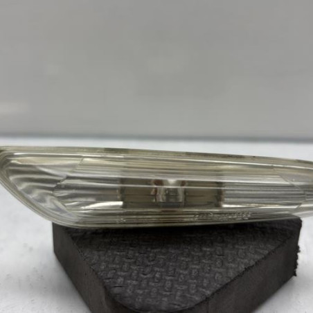 Repetiteur clignotant avant gauche (Feux) BMW SERIE 3 E91 Photo n°1