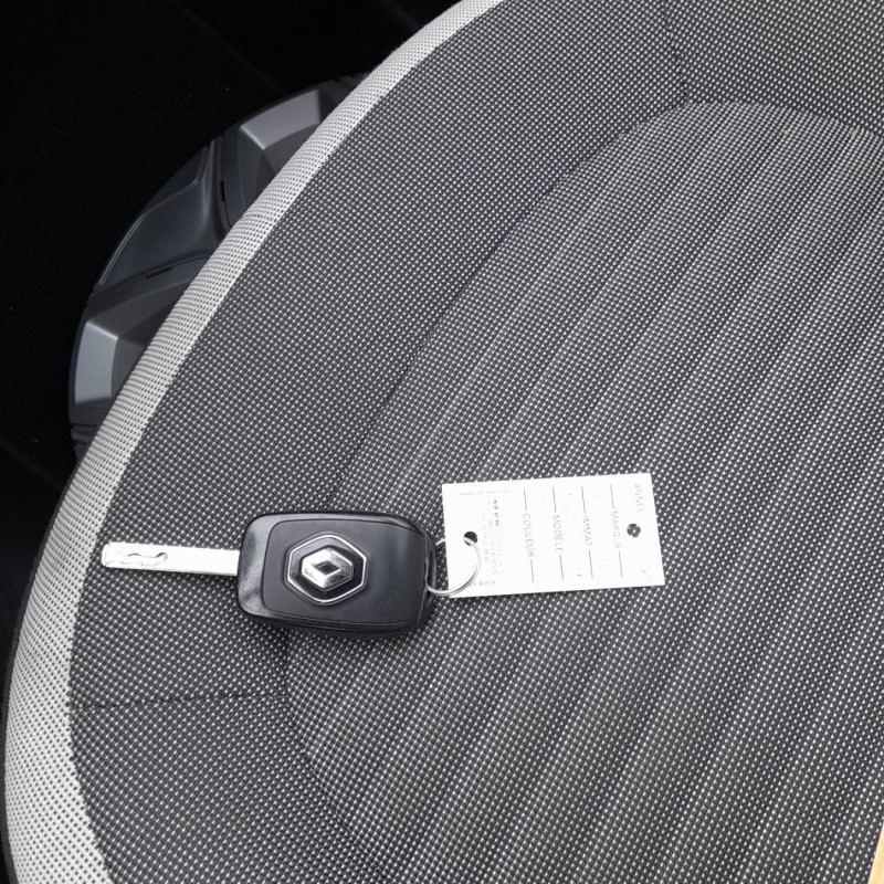 RENAULT TWINGO 3 PHASE 2 0.9i - 12V TURBO TCE 95 Photo n°11