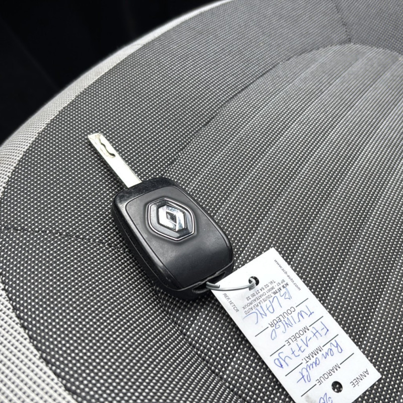 RENAULT TWINGO 3 PHASE 2 0.9i - 12V TURBO TCE 95 Photo n°33