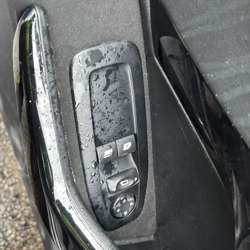 PEUGEOT 208 1 PHASE 2 1.6 BLUE HDI - 8V TURBO Photo n°11