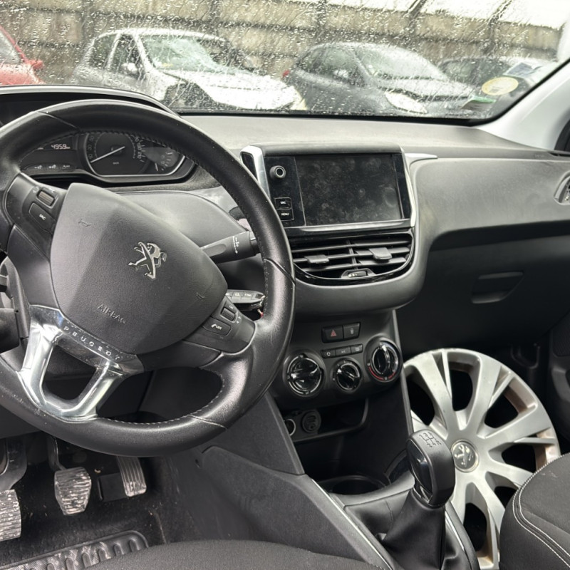 PEUGEOT 208 1 PHASE 2 1.6 BLUE HDI - 8V TURBO Photo n°15