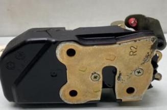 Serrure avant droit CHRYSLER VOYAGER 4 Photo n°1