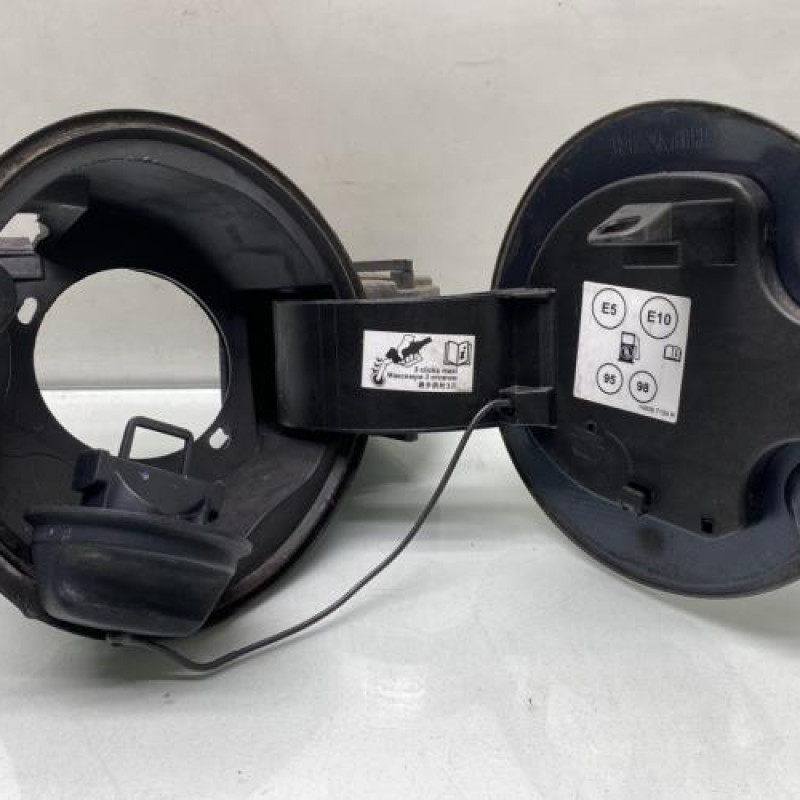 Trappe d'essence RENAULT CLIO 4 Photo n°3