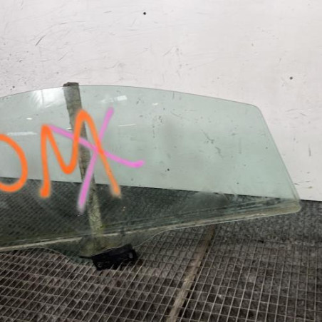 Vitre avant droit VOLKSWAGEN FOX