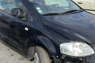 Vitre avant droit VOLKSWAGEN FOX