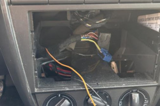 Vitre avant droit VOLKSWAGEN FOX