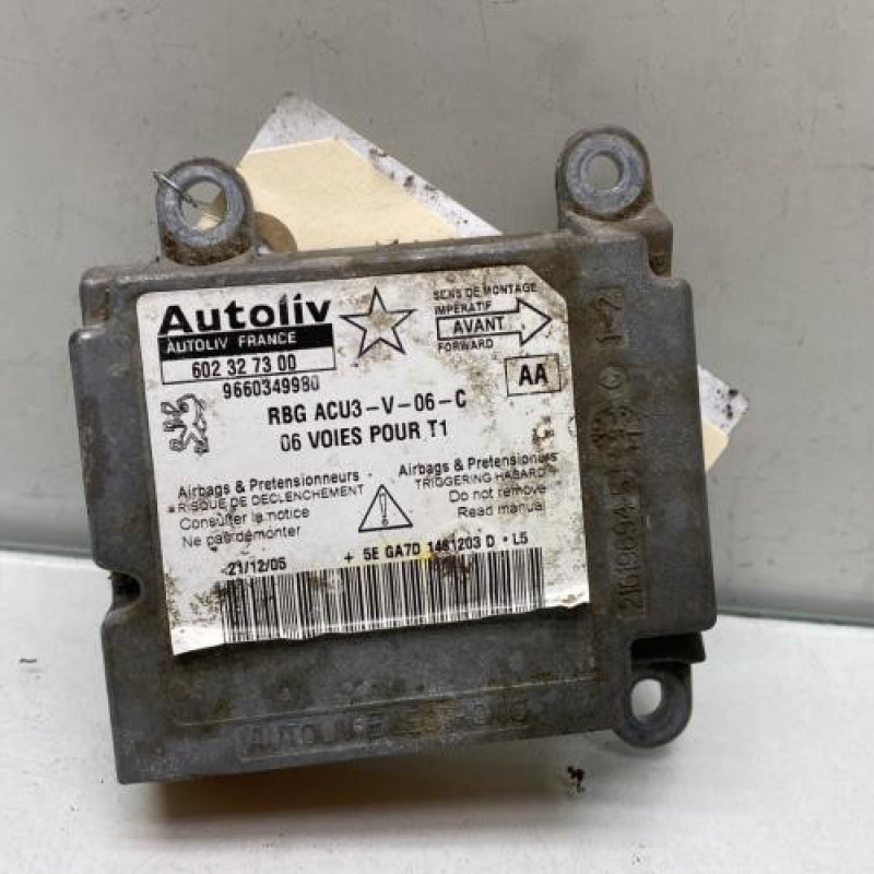 Boitier air bag PEUGEOT 206 Photo n°1