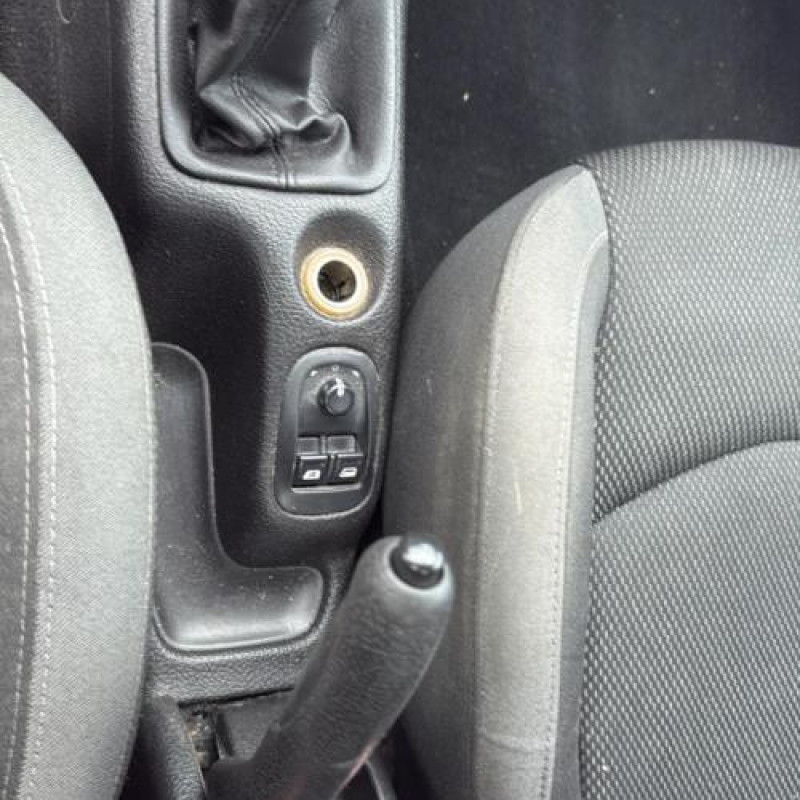 Boitier air bag PEUGEOT 206 Photo n°11