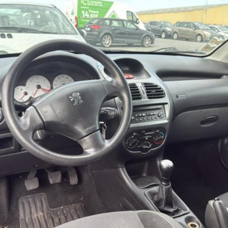 Boitier air bag PEUGEOT 206 Photo n°18