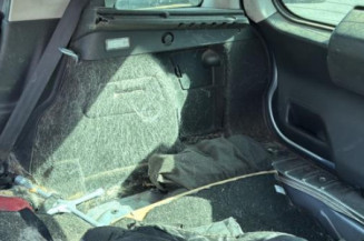 Serrure de coffre PEUGEOT 207