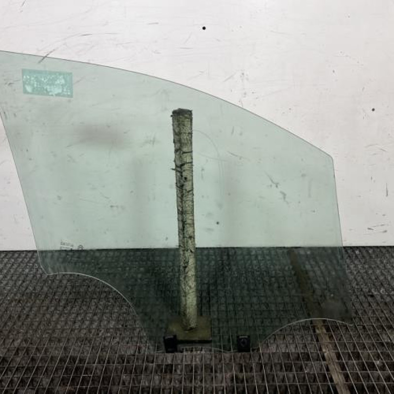 Vitre avant gauche CITROEN C3 3 SOCIETE Photo n°4