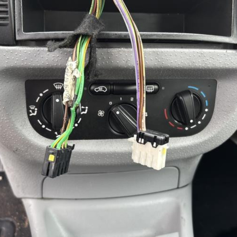 Serrure arriere droit CITROEN C3 1 Photo n°18