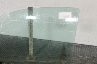 Vitre avant gauche TOYOTA YARIS 1