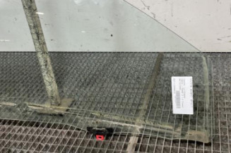 Vitre avant droit TOYOTA YARIS 1