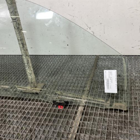 Vitre avant droit TOYOTA YARIS 1