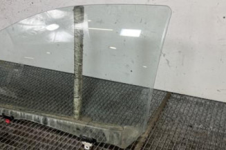 Vitre avant gauche TOYOTA YARIS 1