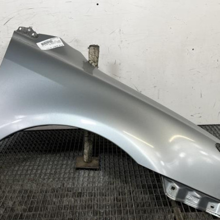 Aile avant droit TOYOTA AVENSIS 2 Photo n°1