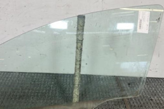 Vitre avant gauche OPEL CORSA D Photo n°1