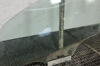 Vitre avant gauche OPEL CORSA D