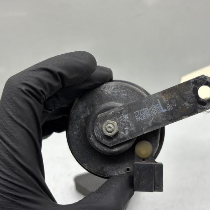 Avertisseur/Klaxon SUZUKI SWIFT 3 Photo n°4