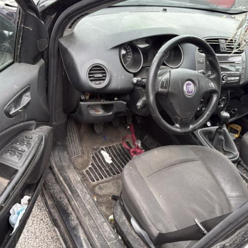 Vitre avant gauche FIAT BRAVO 2 Photo n°10