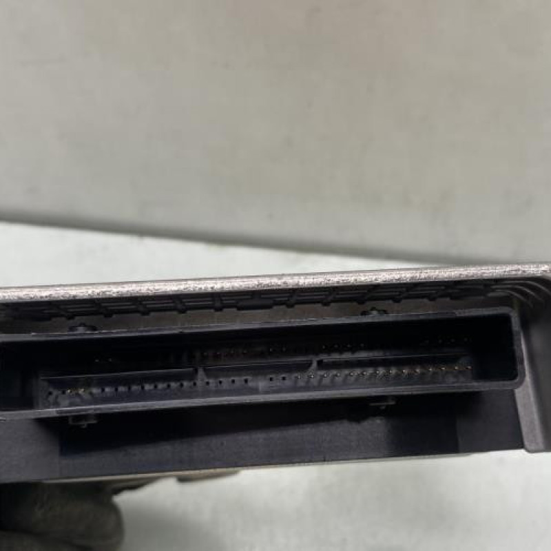 Boitier air bag RENAULT CLIO 3 Photo n°4