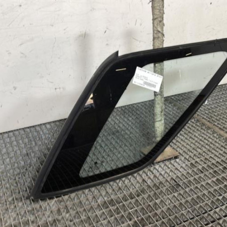 Custode arriere droit KIA SORENTO 1