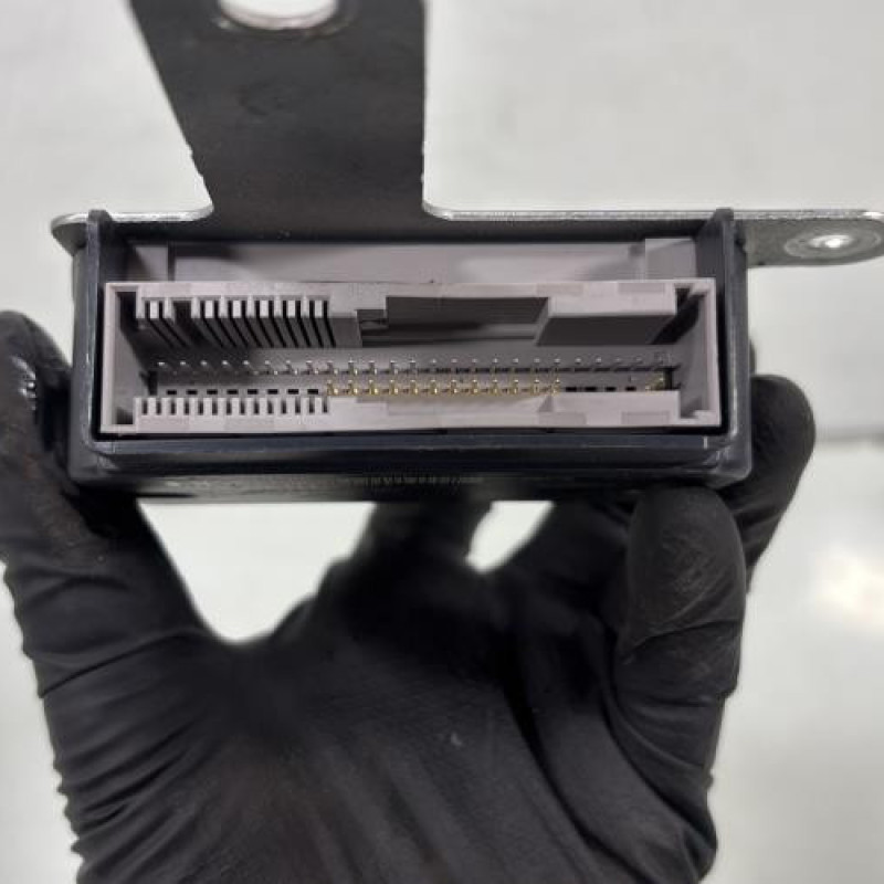 Boitier air bag RENAULT CLIO 4 Photo n°4