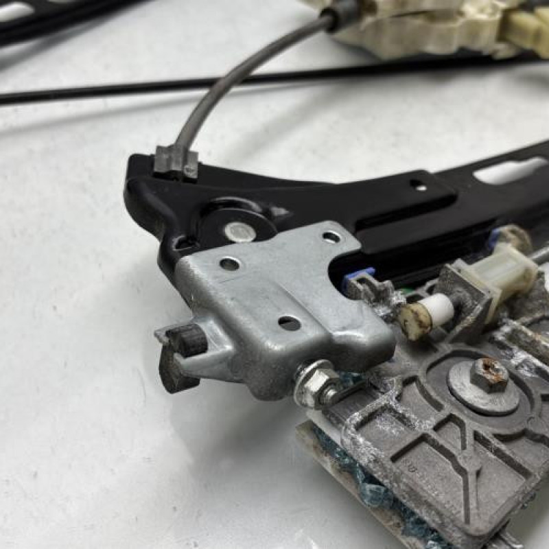 Leve vitre electrique arriere droit MERCEDES CLASSE CLS 219 Photo n°6