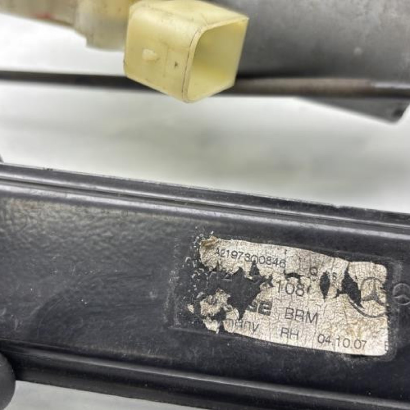 Leve vitre electrique arriere droit MERCEDES CLASSE CLS 219 Photo n°7