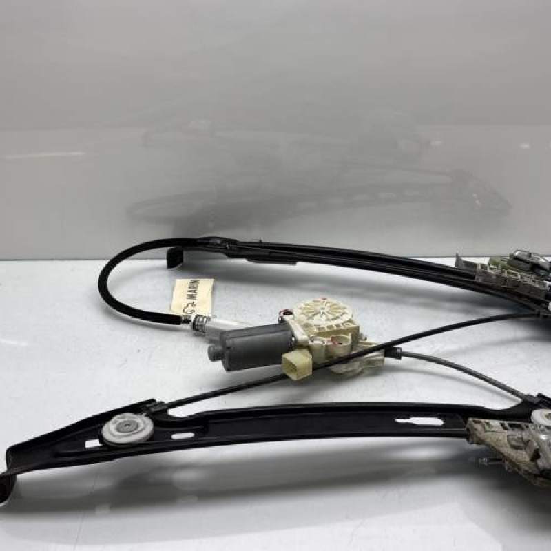 Leve vitre electrique arriere droit MERCEDES CLASSE CLS 219 Photo n°8