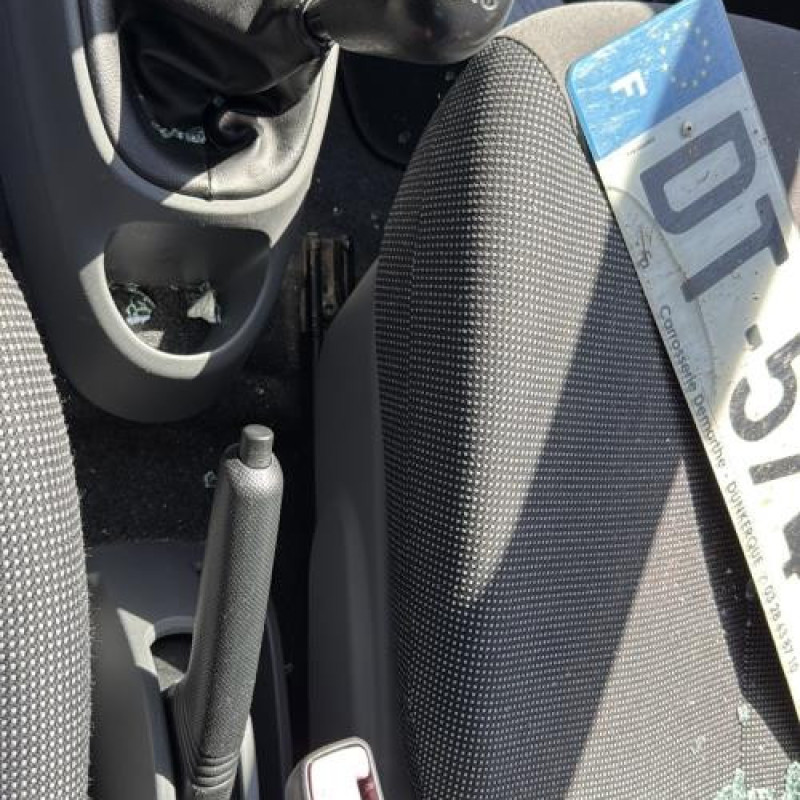 Boitier air bag PEUGEOT 107 Photo n°17