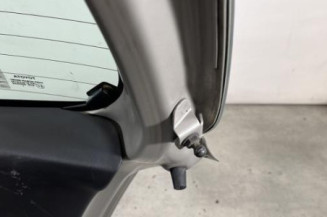 Malle/Hayon arriere TOYOTA YARIS 2