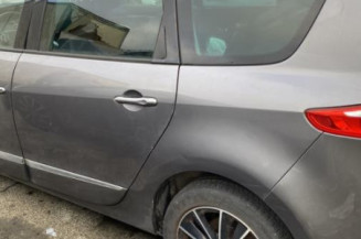 Fermeture de capot RENAULT SCENIC 3