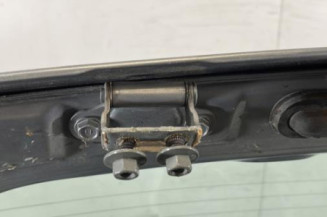 Malle/Hayon arriere TOYOTA AVENSIS 2