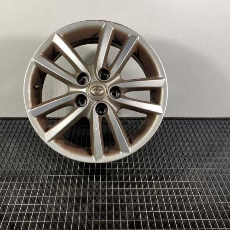 Jante TOYOTA AURIS 1 Photo n°1