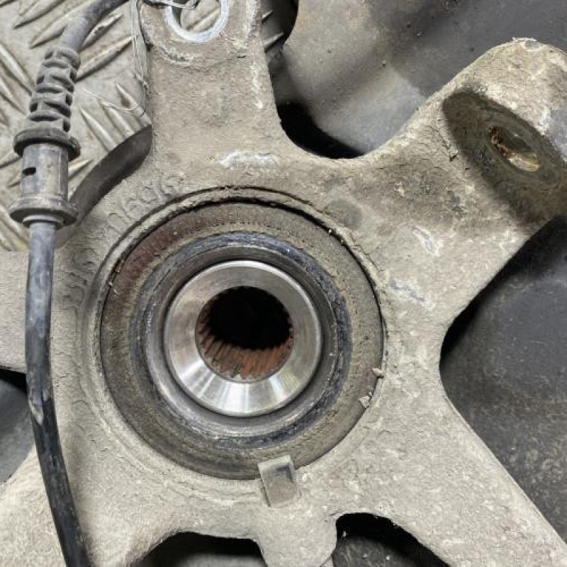 Pivot de moyeu avant gauche MERCEDES CLASSE A 169 Photo n°4