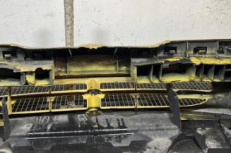 Pare choc avant RENAULT MEGANE 1